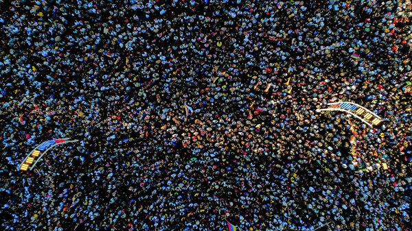 Découvrez le monde tendre du téléphone rose : entre amour et confidences